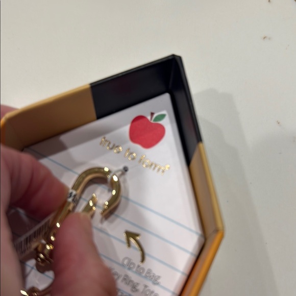 🖍️ True to Form Crayon Handbag Charm – A Must-Have for Teachers! - Picture 2 of 5